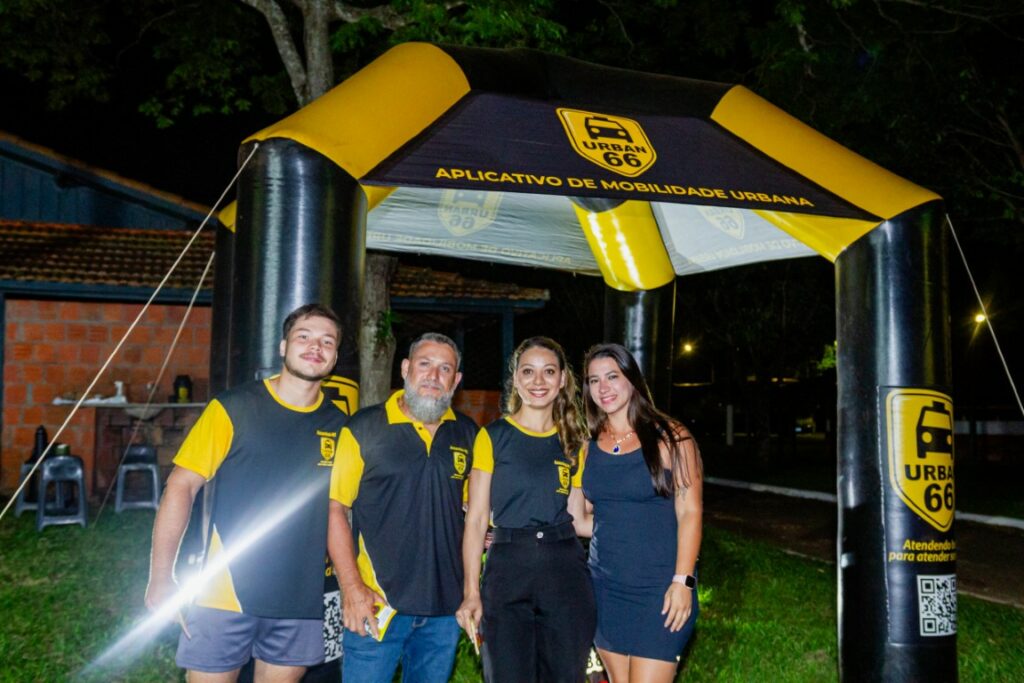 Show de Panda reúne cerca de 2,4 mil pessoas e movimenta Amambai no sábado (07)