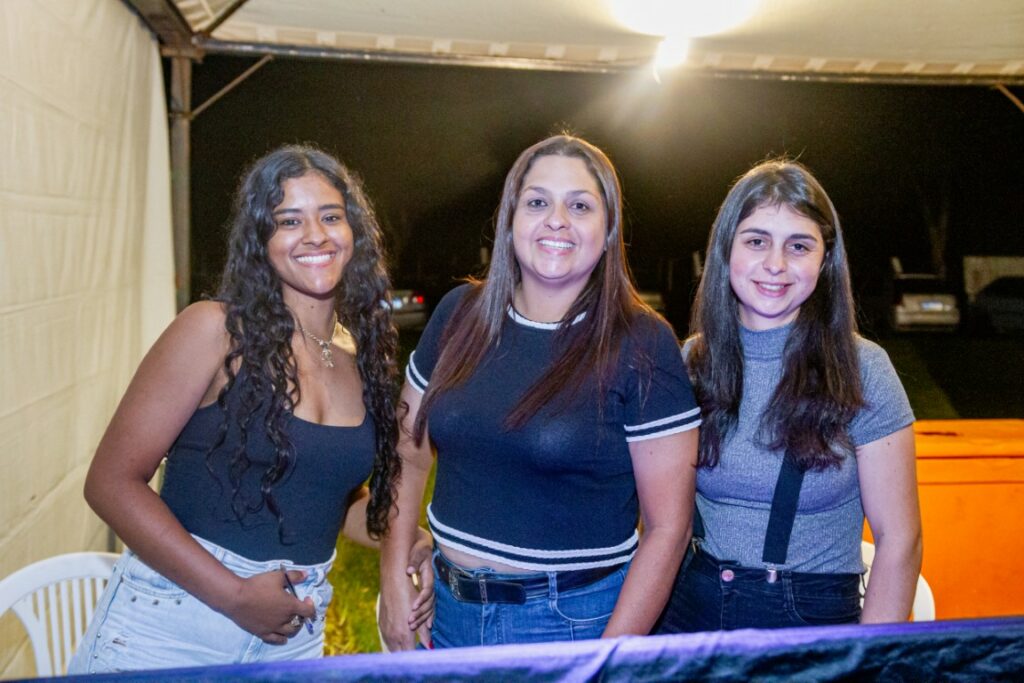 Show de Panda reúne cerca de 2,4 mil pessoas e movimenta Amambai no sábado (07)