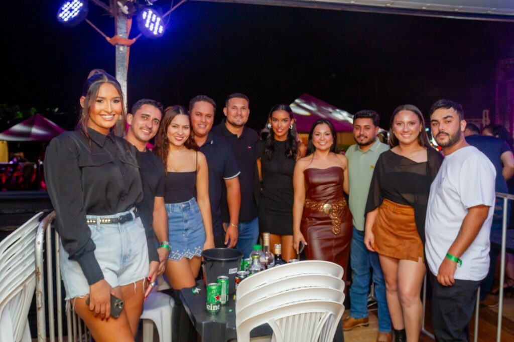 Show de Panda reúne cerca de 2,4 mil pessoas e movimenta Amambai no sábado (07)