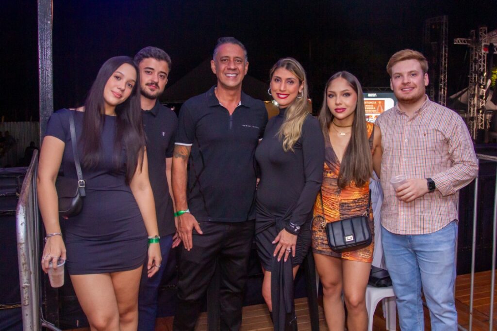 Show de Panda reúne cerca de 2,4 mil pessoas e movimenta Amambai no sábado (07)