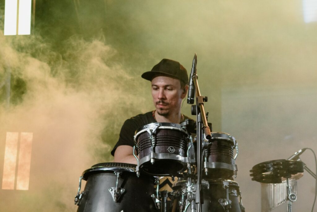 Show de Panda reúne cerca de 2,4 mil pessoas e movimenta Amambai no sábado (07)