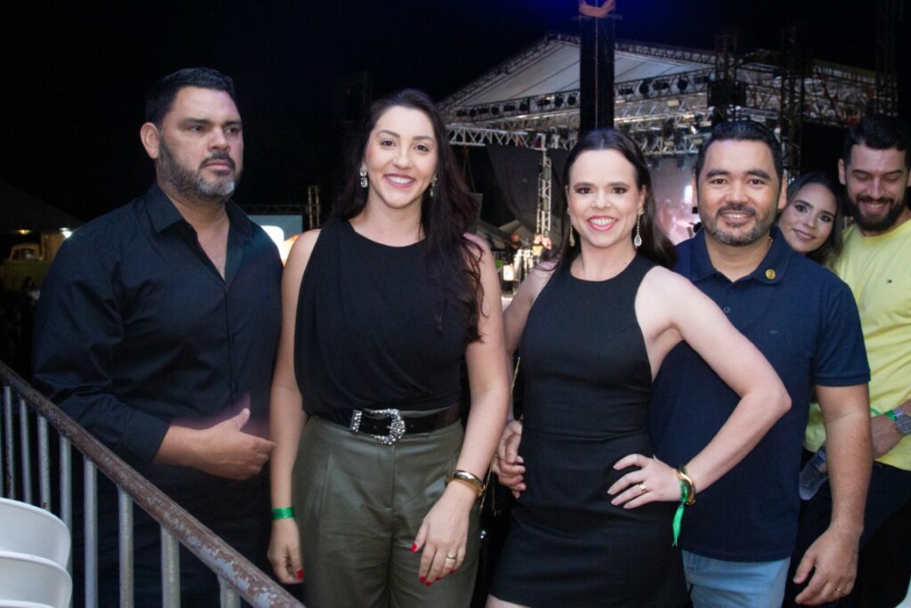 Show de Panda reúne cerca de 2,4 mil pessoas e movimenta Amambai no sábado (07)