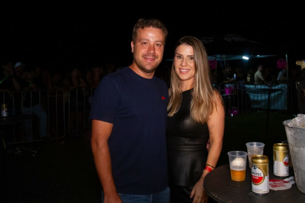 Show de Panda reúne cerca de 2,4 mil pessoas e movimenta Amambai no sábado (07)