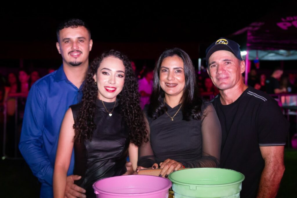 Show de Panda reúne cerca de 2,4 mil pessoas e movimenta Amambai no sábado (07)