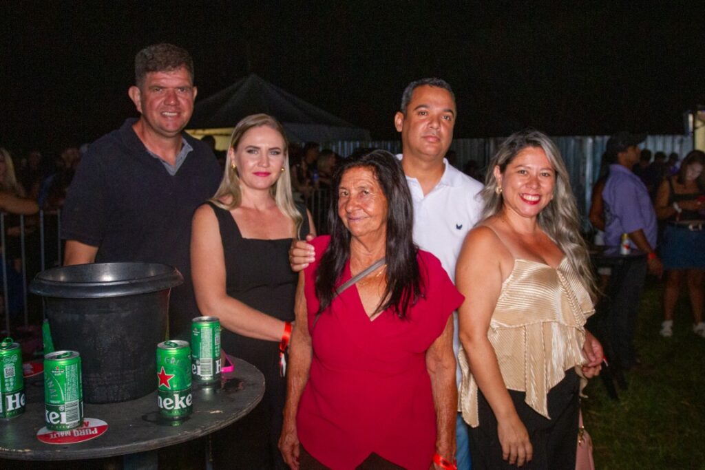 Show de Panda reúne cerca de 2,4 mil pessoas e movimenta Amambai no sábado (07)