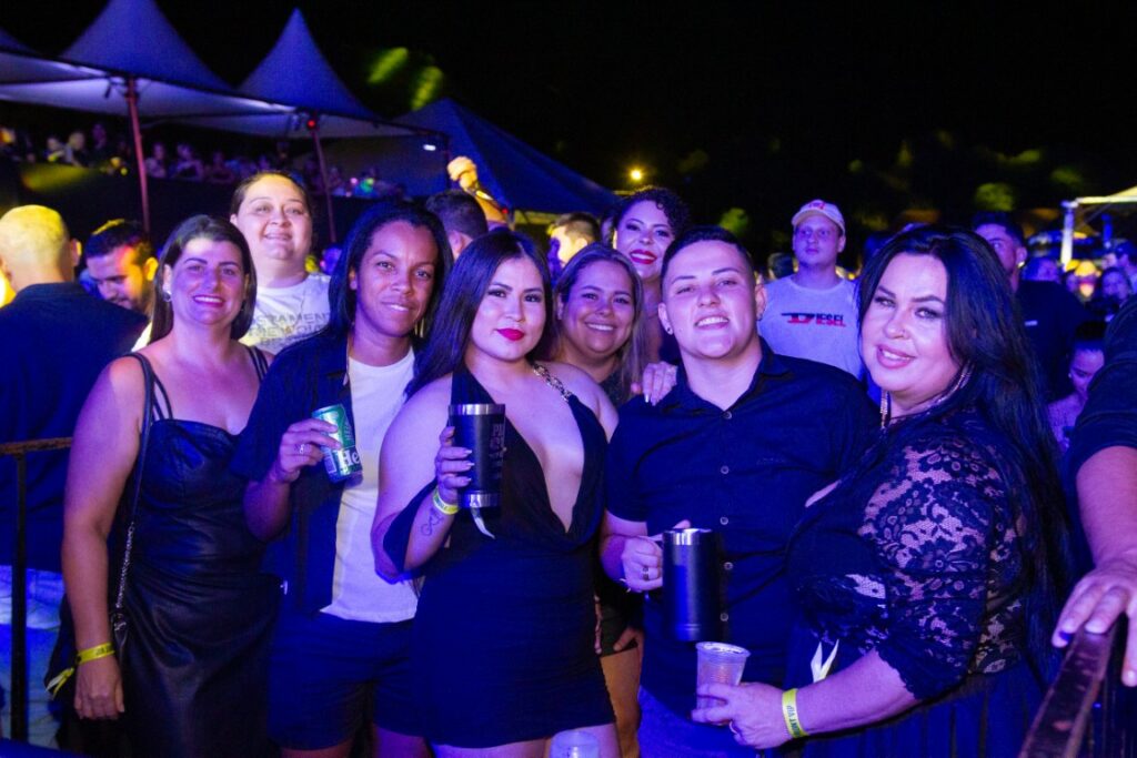 Show de Panda reúne cerca de 2,4 mil pessoas e movimenta Amambai no sábado (07)