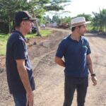 O asfalto na Vila Cristina já começa a se tornar realidade, marcando um importante avanço na infraestrutura urbana da região