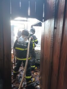 Incêndio em residência mobiliza Corpo de Bombeiros nesta quinta-feira (7) em Amambai Incêndio em residência mobiliza Corpo de Bombeiros nesta quinta-feira (7) em Amambai
