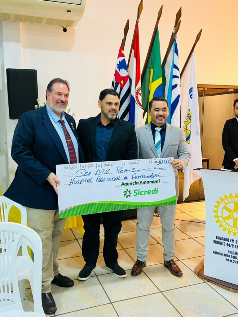 Prefeito Sérgio Barbosa participa da posse da nova diretoria do Rotary Club de Amambai Prefeito Sérgio Barbosa participa da posse da nova diretoria do Rotary Club de Amambai
