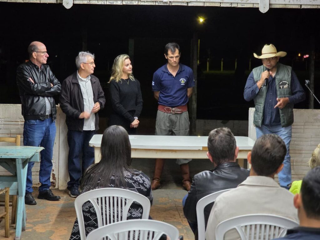 Prefeitura de Amambai firma convênio com o CTG Sentinela de Amambai para realização do 35º FEGAMS