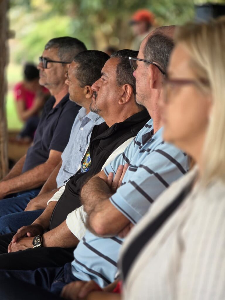 Uma conquista histórica para as famílias que vivem e produzem no Assentamento Guanabara Uma conquista histórica para as famílias que vivem e produzem no Assentamento Guanabara