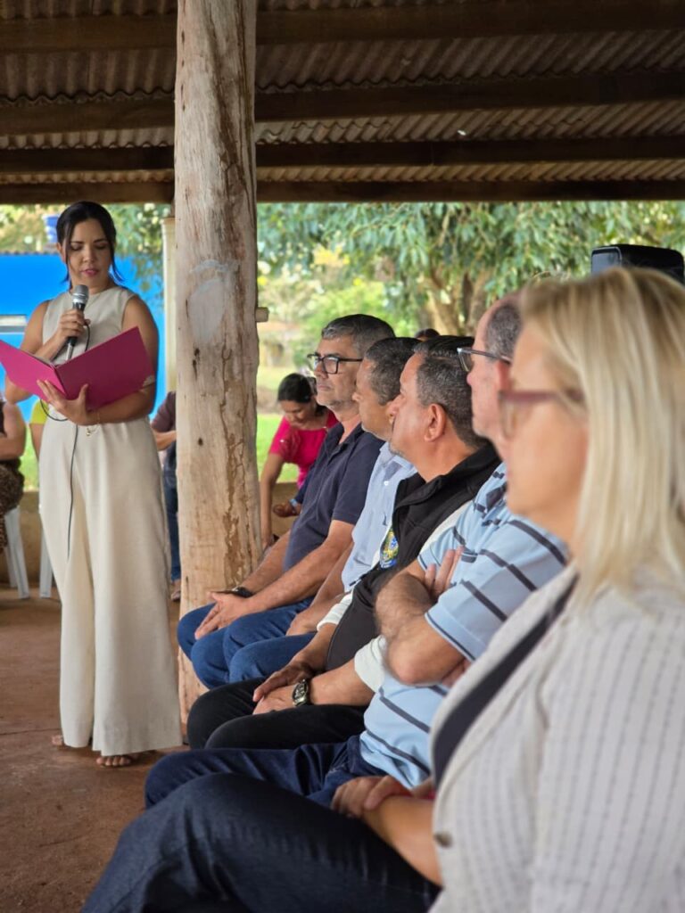 Uma conquista histórica para as famílias que vivem e produzem no Assentamento Guanabara Uma conquista histórica para as famílias que vivem e produzem no Assentamento Guanabara