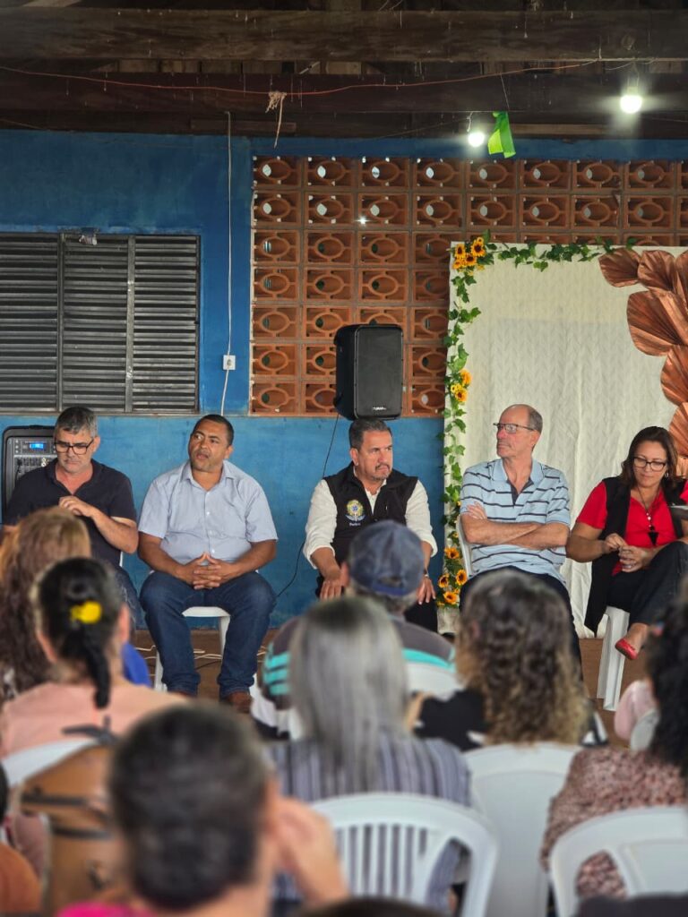 Uma conquista histórica para as famílias que vivem e produzem no Assentamento Guanabara Uma conquista histórica para as famílias que vivem e produzem no Assentamento Guanabara