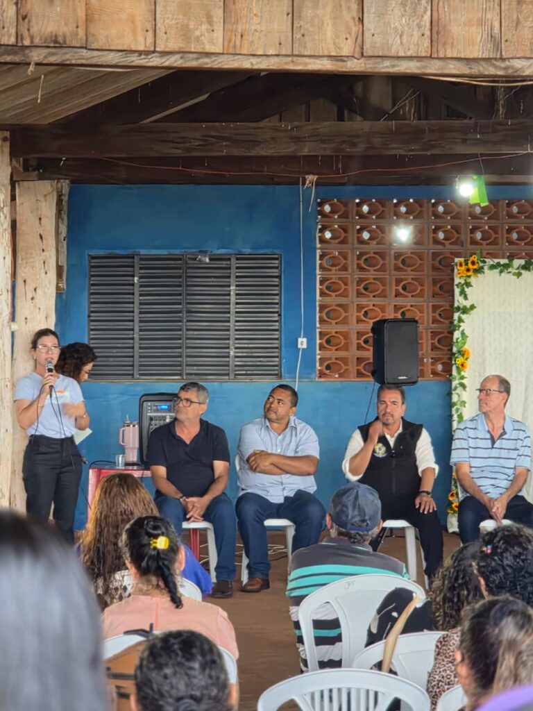 Uma conquista histórica para as famílias que vivem e produzem no Assentamento Guanabara Uma conquista histórica para as famílias que vivem e produzem no Assentamento Guanabara