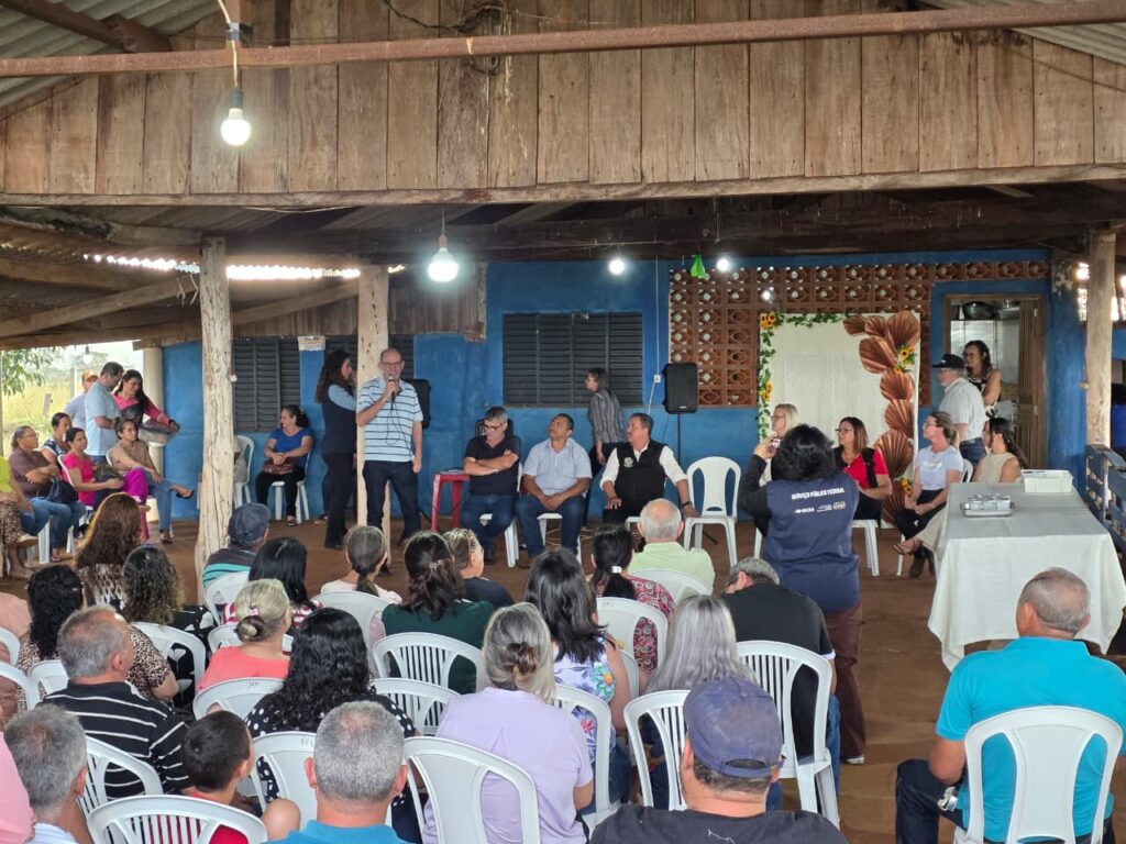 Uma conquista histórica para as famílias que vivem e produzem no Assentamento Guanabara Uma conquista histórica para as famílias que vivem e produzem no Assentamento Guanabara