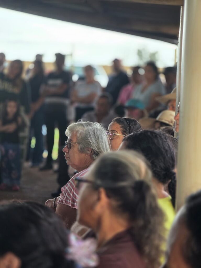 Uma conquista histórica para as famílias que vivem e produzem no Assentamento Guanabara Uma conquista histórica para as famílias que vivem e produzem no Assentamento Guanabara