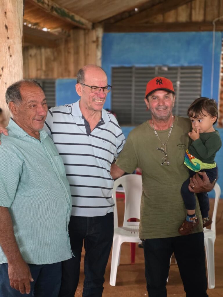 Uma conquista histórica para as famílias que vivem e produzem no Assentamento Guanabara Uma conquista histórica para as famílias que vivem e produzem no Assentamento Guanabara