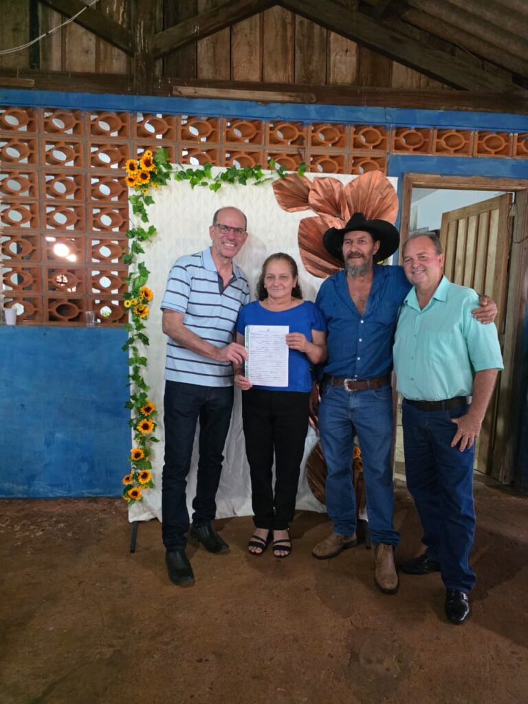 Uma conquista histórica para as famílias que vivem e produzem no Assentamento Guanabara Uma conquista histórica para as famílias que vivem e produzem no Assentamento Guanabara