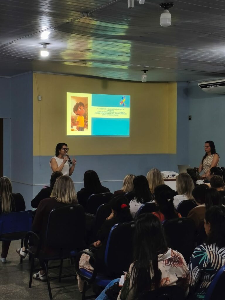 SEMED realiza formação para fortalecer práticas inclusivas na Educação Especial SEMED realiza formação para fortalecer práticas inclusivas na Educação Especial