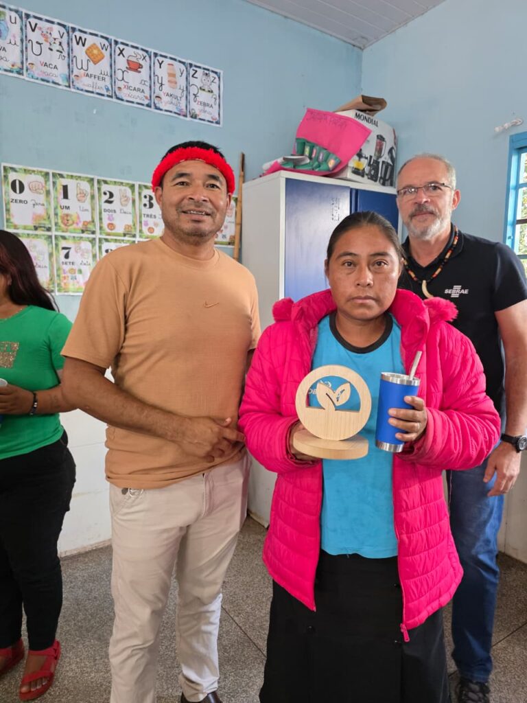 Empretec Indígena é concluído com sucesso na Aldeia Limão Verde em Amambai Empretec Indígena é concluído com sucesso na Aldeia Limão Verde em Amambai