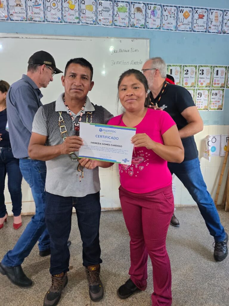Empretec Indígena é concluído com sucesso na Aldeia Limão Verde em Amambai Empretec Indígena é concluído com sucesso na Aldeia Limão Verde em Amambai