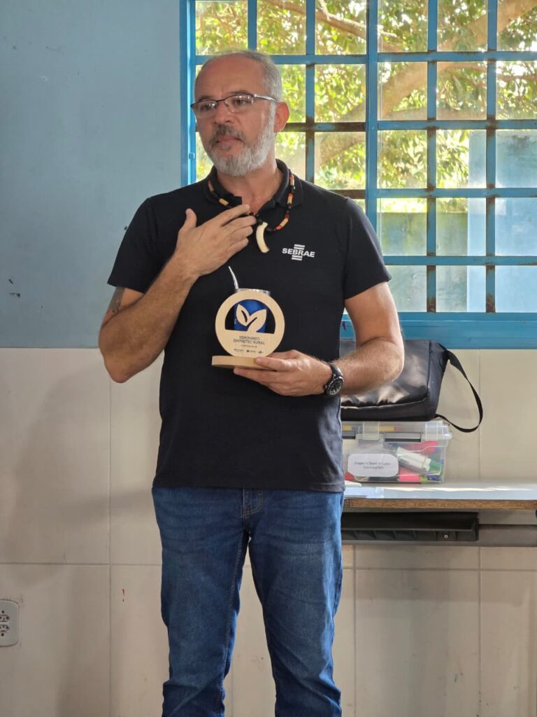 Empretec Indígena é concluído com sucesso na Aldeia Limão Verde em Amambai Empretec Indígena é concluído com sucesso na Aldeia Limão Verde em Amambai