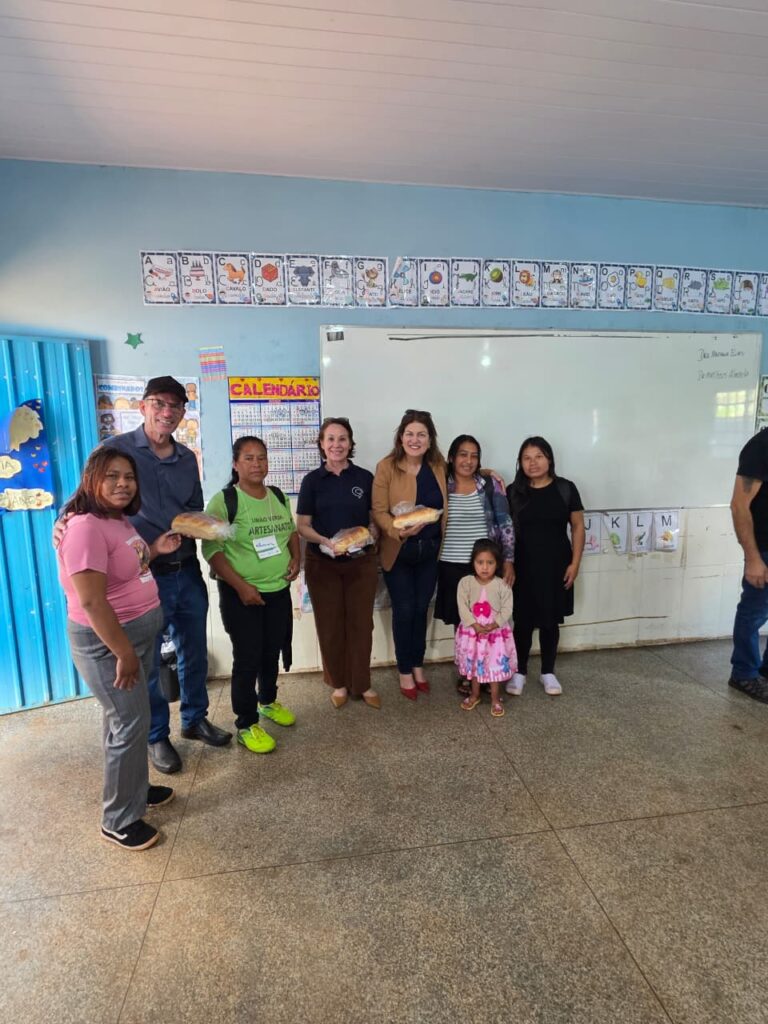 Empretec Indígena é concluído com sucesso na Aldeia Limão Verde em Amambai Empretec Indígena é concluído com sucesso na Aldeia Limão Verde em Amambai