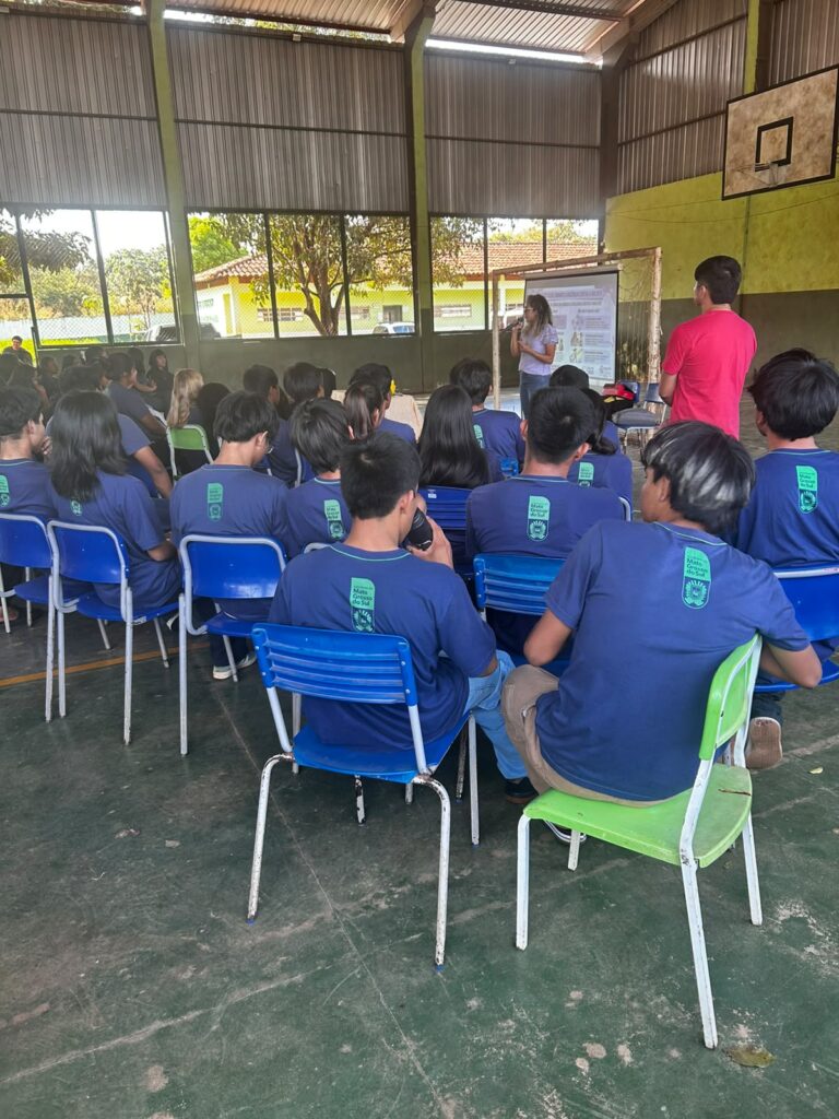 CREAS promove palestra sobre prevenção e combate à violência contra a mulher durante o Agosto Lilás CREAS promove palestra sobre prevenção e combate à violência contra a mulher durante o Agosto Lilás