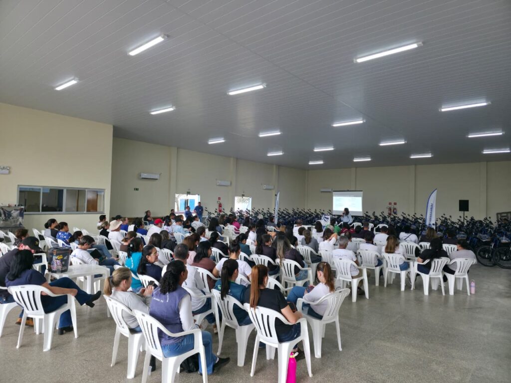 Prefeitura de Amambai entrega bicicletas elétricas para ACS e ACE
