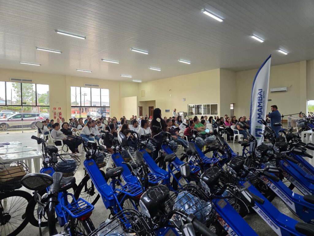 Prefeitura de Amambai entrega bicicletas elétricas para ACS e ACE