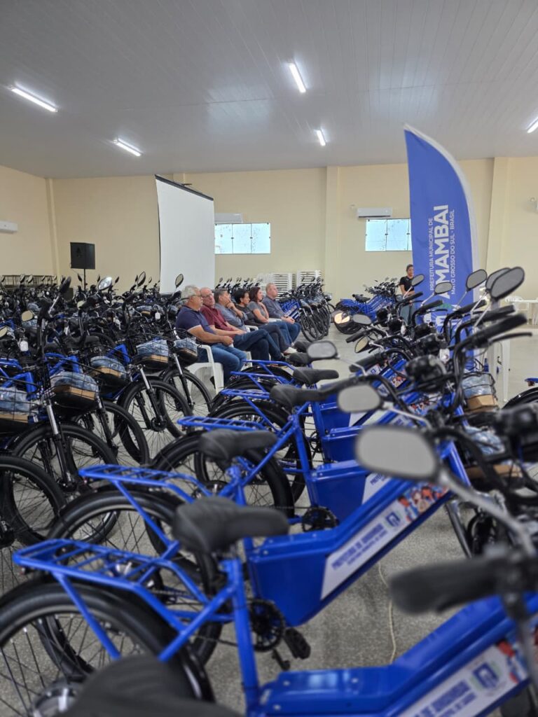 Prefeitura de Amambai entrega bicicletas elétricas para ACS e ACE