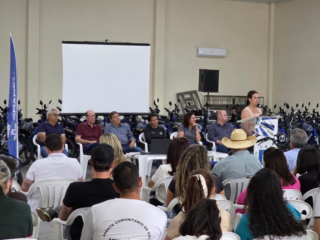Prefeitura de Amambai entrega bicicletas elétricas para ACS e ACE