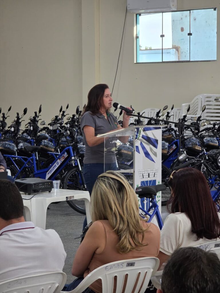 Prefeitura de Amambai entrega bicicletas elétricas para ACS e ACE