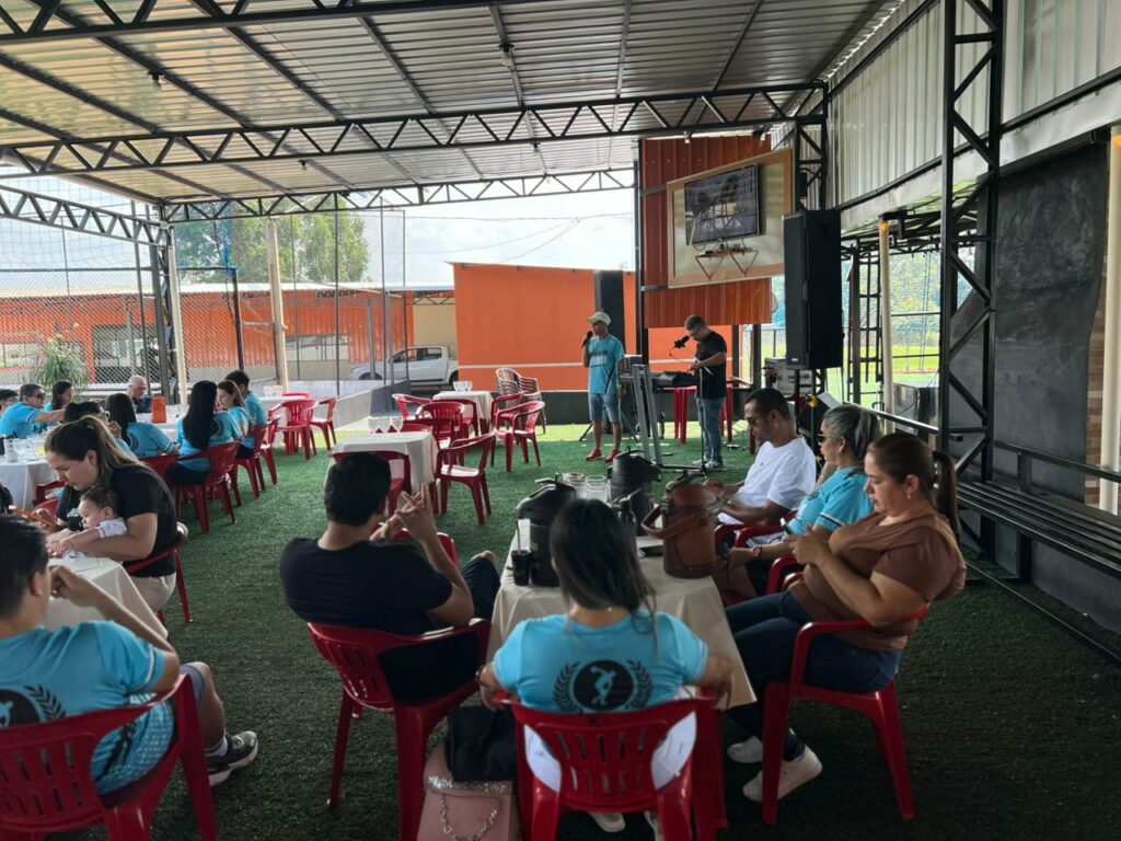 1º Encontro de Professores de Educação Física reúne profissionais em momento de amizade e confraternização