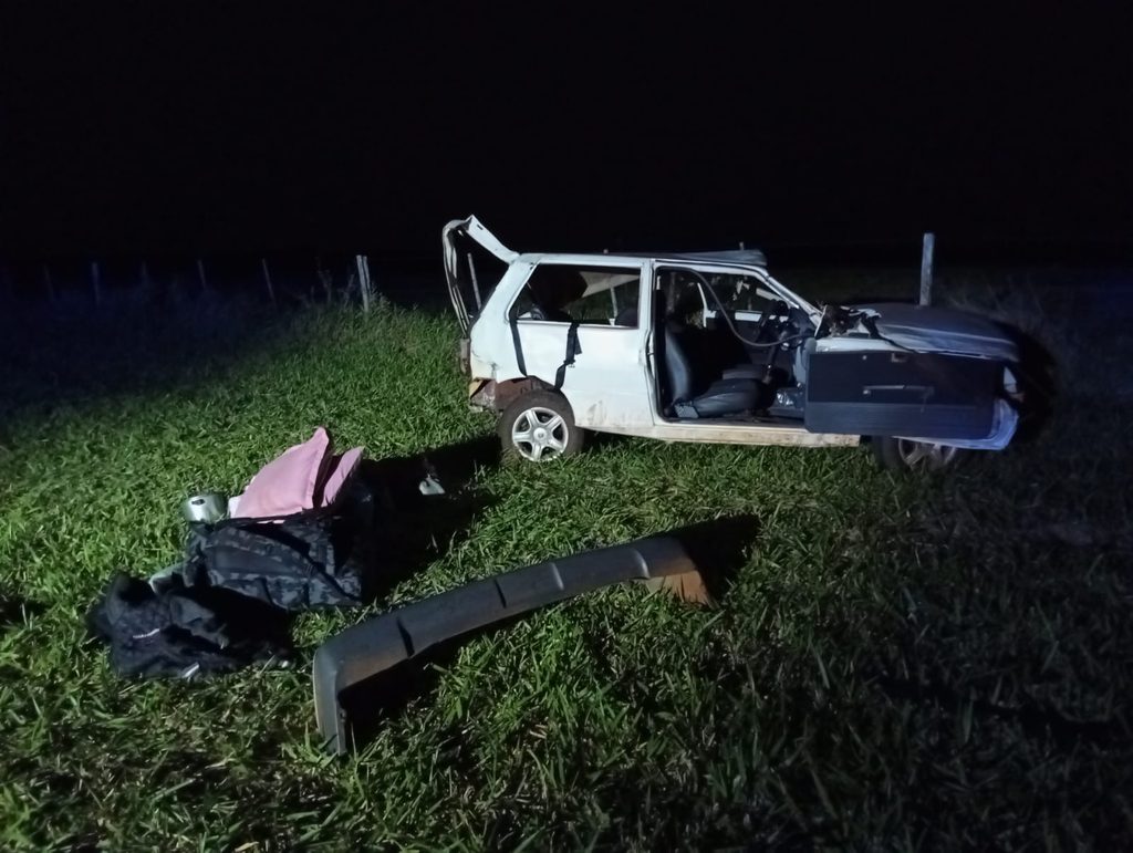 Capotamento deixa duas pessoas feridas na rodovia entre Amambai e Caarapó
