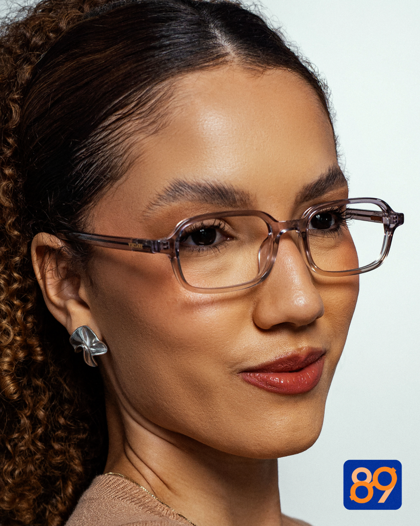 Vai para a Expobai? O óculos escuro também pode fazer parte do look para os shows
