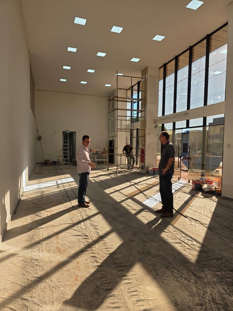 Amambai está prestes a receber novo empreendimento comercial na região central Amambai está prestes a receber novo empreendimento comercial na região central