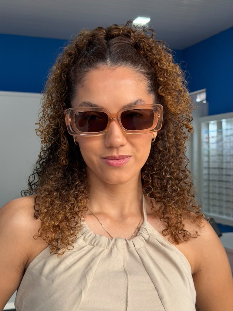 Vai para a Expobai? O óculos escuro também pode fazer parte do look para os shows