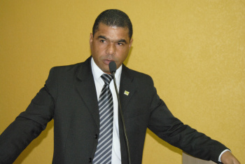 Vereador quer garantir desenvolvimento para moradores do assentamento / Foto:Moreira Produções