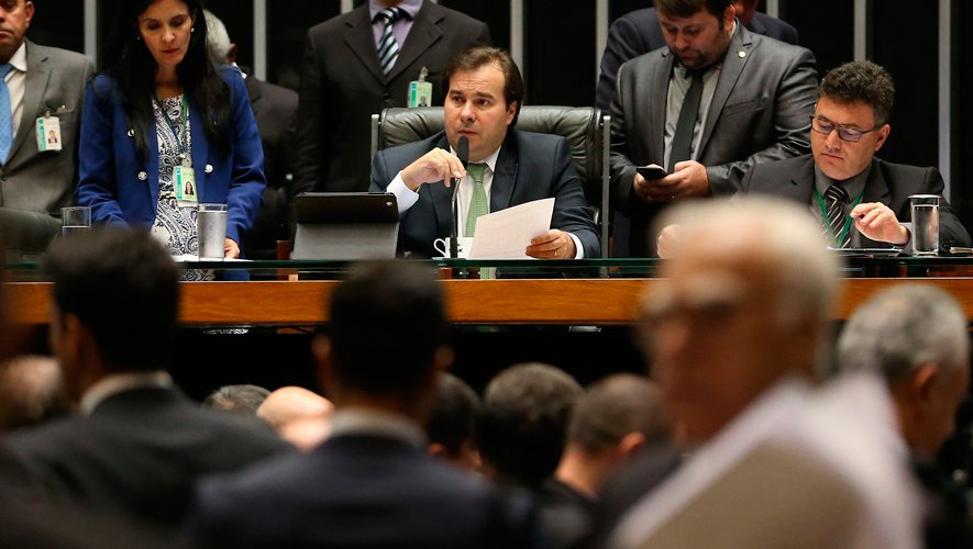 Câmara analisa nesta semana PEC que cria distritão e financiamento público Distritão é um sistema antidemocrático que prejudica minorias, avaliam especialistas / Foto: Divulgação
