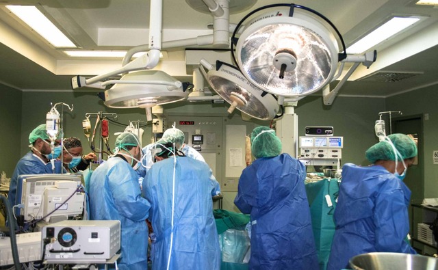 Transplante de fígado no Hospital Universitário Nuestra Señora de Candelaria, Ilhas Canárias. EUROPA PRESS