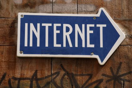 52% dos moradores de favelas já utilizam a internet, segundo pesquisa
