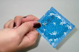 Falta de preservativos na Venezuela afeta programas de prevenção à aids