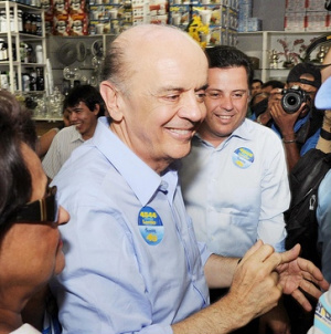 Serra propõe ampliar a rede de hospitais de câncer para todo o país Serra propõe ampliar a rede de hospitais de câncer para todo o país