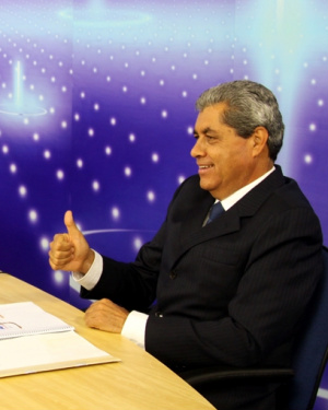 André vence o debate da TV Morena André vence o debate da TV Morena