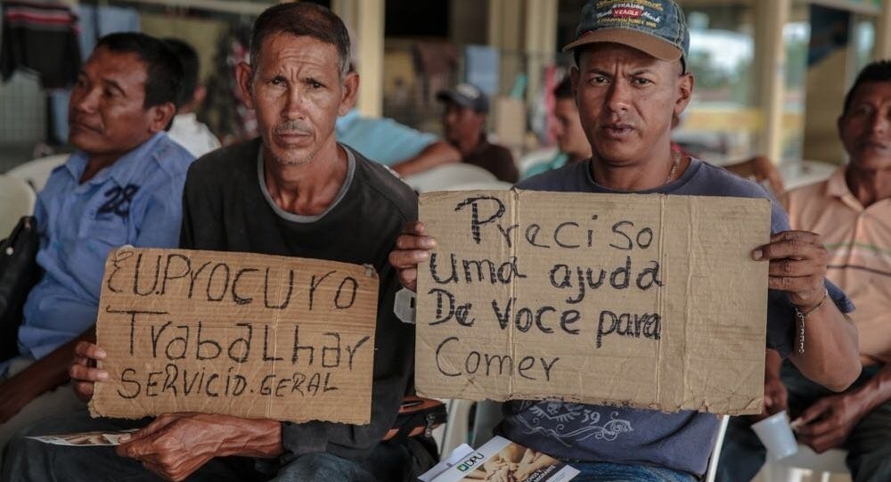 Venezuelanos deixam casa e família para buscar sustento no Brasil