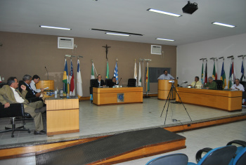 Rádio FM Auxiliadora vai transmitir a sessão da Câmara da segunda-feira, dia 10 Debates acirrados são esperados na última sessão do ano. / Foto: Moreira Produções