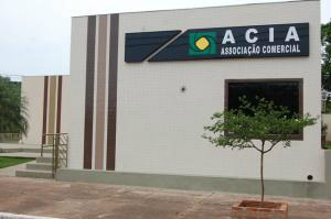 Associação Comercial realizada palestra seguida de café com bate papo.