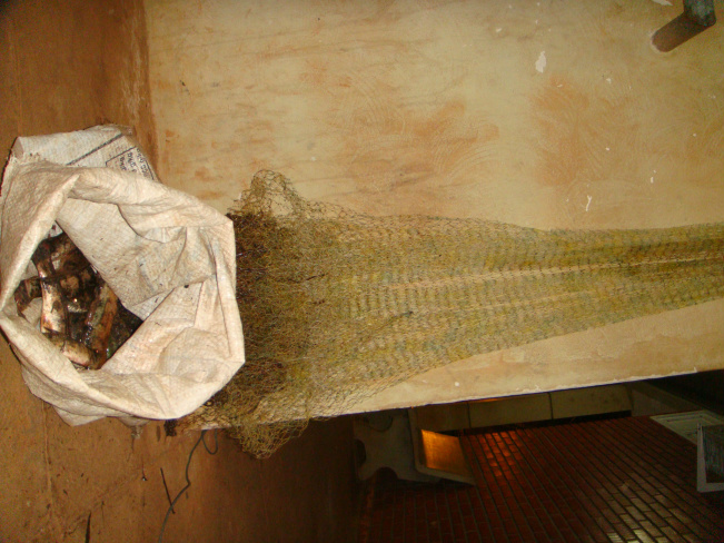 PMA prende dois pescadores em flagrante utilizando tarrafa no rio Dourados