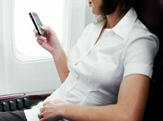 Uso de celulares e tablets são autorizados durante voos